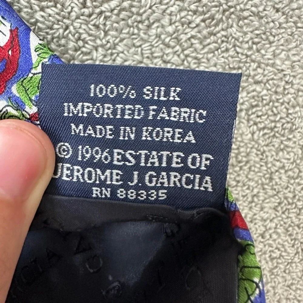 J. Garcia In the Park Collection Fifteen Silk Tie Blue Green Red Abstract 1996